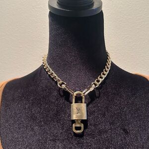Louis Vuitton #322 Lock and Key Gold Brass with new unbranded chain